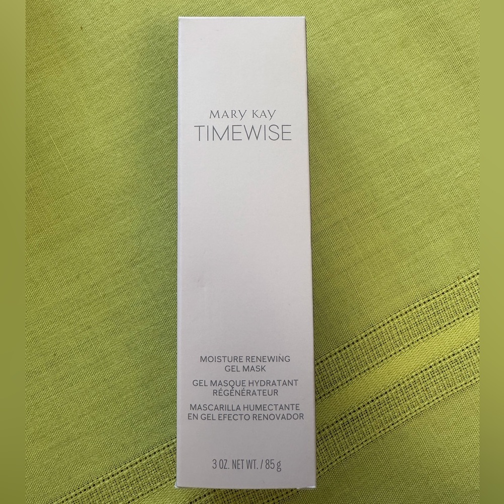 Mary Kay moisture renewing gel mask